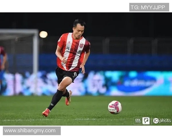 武汉足球队以52分领跑冠军赛积分榜展现强劲实力